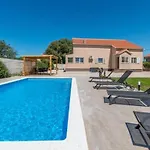 Сasa de vacaciones House Rural Blue *